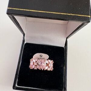 Bomb Party Not Sorry, Just Stunning Ring RG45880 RoseQuartz CZ Rose Gold Plating
